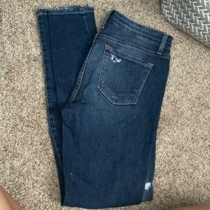 Skinny Jeans with holes